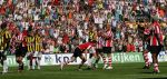 Eindhoven, 29 April 2007 Kampioenswestrijd PSV-Vitesse, eindstand 5-1
Seizoen 2006/2007 Onverwachts landskampioenschap voor PSV doordat de concurrent AZ verloor en Ajax een doelpunt tekort kwam.
Phillip Cocu die aankondigde dat dit officieel zijn laatste wedstrijd was bij PSV heeft misschien wel zijn belangrijkste doelpunt gemaakt in zijn carriere