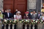 Woudrichem Den Bosch 30 april 2007
Koningin Beatrix Prins Willem Alexander Prins Friso mabel Wisse Smit Prins Constantijn Prinses Laurentien Prinses Margriet Pieter v Vollenhoven Prins Maurits Prinses Marilene Prins Bernhard jr Prinses Annette Prins Pieter Christiaan Prinses  Anita Prins Floris en Prinses Aimee koninginnedag 2007.