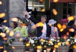 Woudrichem Den Bosch 30 april 2007
Koningin Beatrix Prins Willem Alexander Prins Friso mabel Wisse Smit Prins Constantijn Prinses Laurentien Prinses Margriet Pieter v Vollenhoven Prins Maurits Prinses Marilene Prins Bernhard jr Prinses Annette Prins Pieter Christiaan Prinses  Anita Prins Floris en Prinses Aimee koninginnedag 2007.