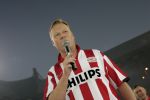 Eindhoven, 1 Mei 2007 Hulding Selektie van PSV in het PSV-stadion 2 dagen nadat zij voor de 20e maal kampioen zijn geworden van Nederland
Trainer Ronald Koeman kreeg veel bijval van de 35000 toeschouwers