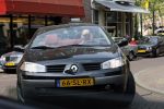 Amsterdam 25 april 2007
Tjeerd Oosterhuis in zijn renault cabrio.