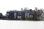 Loosdrecht 6 april 2007
Huizen aan het water van bekende nederlanders. Willem v kooten