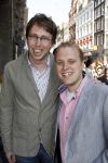 Amsterdam 18 april 2010
Premiere Wickie de Viking in Tuschinski. Adje Arijan v Bavel met vriend en neefjes
Peter Smulders bv