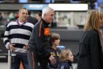 Noordwijk en Schiphol 19 mei 2010
Vertrek Nederlands elftal met vrouwen en kinderen naar Oostenrijk voor trainingskamp ivm WK voetbal. Bert v Marwijk met vrouw en dochter Andra en kleinkinderen
Peter Smulders bv