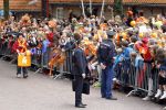 Wemeldinge/Middelburg  30 april 2010
Koningin Beatrix Prins Willem Alexander Prinses Maxima Prins Friso Prinses mabel Wisse Smit Prins Constantijn Prinses laurentien Pieter v Vollenhoven Prinses Margriet Prins Bernhard jr en Prinses Annette Prins Pieter Christiaan Prinses Anita Prins Floris en Prinses Aimee vieren koninginnedag. Beveiliging met speciaal schild
Peter Smulders bv