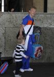 Noordwijk en Schiphol 19 mei 2010
Vertrek Nederlands elftal met vrouwen en kinderen naar Oostenrijk voor trainingskamp ivm WK voetbal. Dirk Kuyt met zijn zoontje
Peter Smulders bv