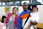 Noordwijk en Schiphol 19 mei 2010
Vertrek Nederlands elftal met vrouwen en kinderen naar Oostenrijk voor trainingskamp ivm WK voetbal. Eljero Elia met vriendin Sanne en dochtertje Sael
Peter Smulders bv