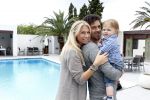 Ibiza 4 mei 2010
Ellemieke Vermolen met haar man Sergio Herman en zoontje Noah op vakantie.
Peter Smulders bv