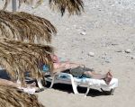 Ibiza 1 mei 2010
Erik de Zwat en zijn vrouw en dochters samen op vakantie met Wessel van Diepen en Daphne Bunskoek en dochter India. Ze verblijven in het prachtige huis van Erik.
Peter Smulders bv