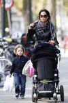 Amsterdam 16 april 2010
Evelyne Struik achter de kinderwagen.
Peter Smulders bv