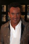 Amsterdam 22 mei 2010
Toppers in de arena met Rene Froger Gerard Joling Jeroen v d Boom en Gordon. Gerard Joling met Patty Brard en Romy Omtzigt
Peter Smulders bv