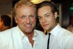 Amsterdam 22 mei 2010
Toppers in de arena met Rene Froger Gerard Joling Jeroen v d Boom en Gordon. Gordon met vriend
Peter Smulders bv