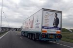 Utrecht 10 mei 2010
Reclame Jan Smit achter op vrachtwagen van Klaas Puul garnalen.
Peter Smulders bv