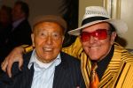 Weert, 19 April 2010
Johnny Hoes 93 jaar Feest bij Golden Tulip Hotel
Met veel bekende Nederlandstalige artiesten
Johnny Hoes metEddy Wally
Foto Peter Smulders