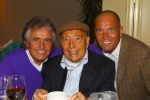 Weert, 19 April 2010
Johnny Hoes 93 jaar Feest bij Golden Tulip Hotel
Met veel bekende Nederlandstalige artiesten
Johnny Hoes met zijn beide zonen Johnny Hoes Jr. en Adrian Hoes
Foto Peter Smulders