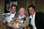 Laren 19 april 2010
Presentatie boek en de 85 e verjaardag van Johnny Kraaijkamp sr in het Rosa Spier huis. Johnny Jr en Sr en Joep
Peter Smulders bv