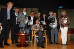 Laren 19 april 2010
Presentatie boek en de 85 e verjaardag van Johnny Kraaijkamp sr in het Rosa Spier huis. Johhny met Willeke Alberti Mies Bouwman Andre v Duin Lex Daniels Adele Bloemendaal Johnny Jr Martine Bijl ea
Peter Smulders bv