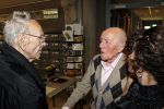 Laren 19 april 2010
Presentatie boek en de 85 e verjaardag van Johnny Kraaijkamp sr in het Rosa Spier huis. Johnny met Johnny Jr Joep dochter en Rijk de Gooijer
Peter Smulders bv