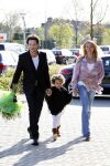 Abcoude 22 april 2010
Opening nieuwe pand Marco Borsato in Abcoude. Jorgos ex Leontien met vrouw Nicole en dochter
Peter Smulders bv