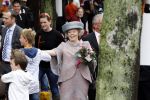 Wemeldinge/Middelburg  30 april 2010
Koningin Beatrix Prins Willem Alexander Prinses Maxima Prins Friso Prinses mabel Wisse Smit Prins Constantijn Prinses laurentien Pieter v Vollenhoven Prinses Margriet Prins Bernhard jr en Prinses Annette Prins Pieter Christiaan Prinses Anita Prins Floris en Prinses Aimee vieren koninginnedag.
Peter Smulders bv