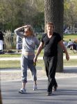Amsterdam 23 april 2010
Lieke v Lexmond en haar nieuwe vriend Jeroen Kool hard aan het lopen in het Vondelpark.
Peter Smulder bv