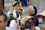 Wemeldinge/Middelburg  30 april 2010
Koningin Beatrix Prins Willem Alexander Prinses Maxima Prins Friso Prinses mabel Wisse Smit Prins Constantijn Prinses laurentien Pieter v Vollenhoven Prinses Margriet Prins Bernhard jr en Prinses Annette Prins Pieter Christiaan Prinses Anita Prins Floris en Prinses Aimee vieren koninginnedag.
Peter Smulders bv