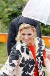 Wemeldinge/Middelburg  30 april 2010
Koningin Beatrix Prins Willem Alexander Prinses Maxima Prins Friso Prinses mabel Wisse Smit Prins Constantijn Prinses laurentien Pieter v Vollenhoven Prinses Margriet Prins Bernhard jr en Prinses Annette Prins Pieter Christiaan Prinses Anita Prins Floris en Prinses Aimee vieren koninginnedag.
Peter Smulders bv