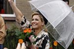 Wemeldinge/Middelburg  30 april 2010
Koningin Beatrix Prins Willem Alexander Prinses Maxima Prins Friso Prinses mabel Wisse Smit Prins Constantijn Prinses laurentien Pieter v Vollenhoven Prinses Margriet Prins Bernhard jr en Prinses Annette Prins Pieter Christiaan Prinses Anita Prins Floris en Prinses Aimee vieren koninginnedag.
Peter Smulders bv