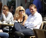 Amsterdam 18 april 2010
Patricia Paay met haar vriend Nicky v Dam en haar schoonvader op terras bij de joffers.
Peter Smulders bv
