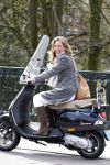 Amsterdam 16 april 2010
Pauline de Wilde op vespa scooter.
Peter Smulders bv