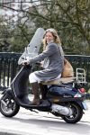 Amsterdam 16 april 2010
Pauline de Wilde op vespa scooter.
Peter Smulders bv