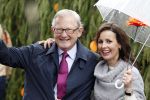 Wemeldinge/Middelburg  30 april 2010
Koningin Beatrix Prins Willem Alexander Prinses Maxima Prins Friso Prinses mabel Wisse Smit Prins Constantijn Prinses laurentien Pieter v Vollenhoven Prinses Margriet Prins Bernhard jr en Prinses Annette Prins Pieter Christiaan Prinses Anita Prins Floris en Prinses Aimee vieren koninginnedag.
Peter Smulders bv