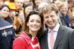 Wemeldinge/Middelburg  30 april 2010
Koningin Beatrix Prins Willem Alexander Prinses Maxima Prins Friso Prinses mabel Wisse Smit Prins Constantijn Prinses laurentien Pieter v Vollenhoven Prinses Margriet Prins Bernhard jr en Prinses Annette Prins Pieter Christiaan Prinses Anita Prins Floris en Prinses Aimee vieren koninginnedag.
Peter Smulders bv