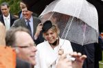 Wemeldinge/Middelburg  30 april 2010
Koningin Beatrix Prins Willem Alexander Prinses Maxima Prins Friso Prinses mabel Wisse Smit Prins Constantijn Prinses laurentien Pieter v Vollenhoven Prinses Margriet Prins Bernhard jr en Prinses Annette Prins Pieter Christiaan Prinses Anita Prins Floris en Prinses Aimee vieren koninginnedag.
Peter Smulders bv