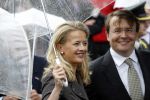 Wemeldinge/Middelburg  30 april 2010
Koningin Beatrix Prins Willem Alexander Prinses Maxima Prins Friso Prinses mabel Wisse Smit Prins Constantijn Prinses laurentien Pieter v Vollenhoven Prinses Margriet Prins Bernhard jr en Prinses Annette Prins Pieter Christiaan Prinses Anita Prins Floris en Prinses Aimee vieren koninginnedag.
Peter Smulders bv