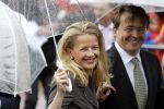 Wemeldinge/Middelburg  30 april 2010
Koningin Beatrix Prins Willem Alexander Prinses Maxima Prins Friso Prinses mabel Wisse Smit Prins Constantijn Prinses laurentien Pieter v Vollenhoven Prinses Margriet Prins Bernhard jr en Prinses Annette Prins Pieter Christiaan Prinses Anita Prins Floris en Prinses Aimee vieren koninginnedag.
Peter Smulders bv