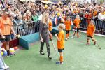 Wemeldinge/Middelburg  30 april 2010
Koningin Beatrix Prins Willem Alexander Prinses Maxima Prins Friso Prinses mabel Wisse Smit Prins Constantijn Prinses laurentien Pieter v Vollenhoven Prinses Margriet Prins Bernhard jr en Prinses Annette Prins Pieter Christiaan Prinses Anita Prins Floris en Prinses Aimee vieren koninginnedag.
Peter Smulders bv