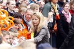 Wemeldinge/Middelburg  30 april 2010
Koningin Beatrix Prins Willem Alexander Prinses Maxima Prins Friso Prinses mabel Wisse Smit Prins Constantijn Prinses laurentien Pieter v Vollenhoven Prinses Margriet Prins Bernhard jr en Prinses Annette Prins Pieter Christiaan Prinses Anita Prins Floris en Prinses Aimee vieren koninginnedag.
Peter Smulders bv