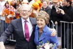 Wemeldinge/Middelburg  30 april 2010
Koningin Beatrix Prins Willem Alexander Prinses Maxima Prins Friso Prinses mabel Wisse Smit Prins Constantijn Prinses laurentien Pieter v Vollenhoven Prinses Margriet Prins Bernhard jr en Prinses Annette Prins Pieter Christiaan Prinses Anita Prins Floris en Prinses Aimee vieren koninginnedag.
Peter Smulders bv