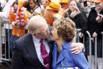 Wemeldinge/Middelburg  30 april 2010
Koningin Beatrix Prins Willem Alexander Prinses Maxima Prins Friso Prinses mabel Wisse Smit Prins Constantijn Prinses laurentien Pieter v Vollenhoven Prinses Margriet Prins Bernhard jr en Prinses Annette Prins Pieter Christiaan Prinses Anita Prins Floris en Prinses Aimee vieren koninginnedag.
Peter Smulders bv