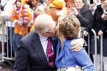 Wemeldinge/Middelburg  30 april 2010
Koningin Beatrix Prins Willem Alexander Prinses Maxima Prins Friso Prinses mabel Wisse Smit Prins Constantijn Prinses laurentien Pieter v Vollenhoven Prinses Margriet Prins Bernhard jr en Prinses Annette Prins Pieter Christiaan Prinses Anita Prins Floris en Prinses Aimee vieren koninginnedag.
Peter Smulders bv