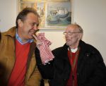 Laren 19 april 2010
Presentatie boek en de 85 e verjaardag van Johnny Kraaijkamp sr in het Rosa Spier huis. Rijk de Gooijer met Maarten Spanjer
Peter Smulders bv