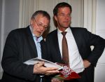 Amsterdam,24 April 2010
Amstel Hotel
Lancering van de gezamelijke Uitgevers, het blad BEST BITES
Rob v Vuure samen met Mark Rutte
Foto Peter Smulders BV