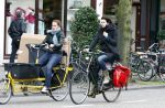 Amsterdam 16 april 2010
Susan Visser met ... op fiets in Amsterdam.
Peter Smulders bv