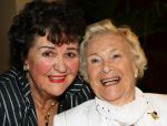 Weert, 19 April 2010
Johnny Hoes 93 jaar Feest bij Golden Tulip Hotel
Met veel bekende Nederlandstalige artiesten
Zwarte Lola met Annie de Reuver
Foto Peter Smulders