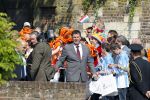 Thorn en Weert 30 april 2011
Koninginnedag in Limburg . Aanwezige zijn Koningin Beatrix Prins Willem Alexander Prinses Maxima Friso Mabel Wisse Smit Constantijn Laurentien Pieter v Vollenhoven Prinses Margriet Prins Maurits Prinses Marilene Bernhard Jr Annette Pieter Christiaan Anita Floris en Aimee. Bertus Holkema
Peter Smulders bv