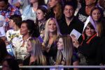 Ede 15 april 2011
Finale van Sterren dansen op het ijs met Michael Boogert en Jenny Smit. Gerard Joling en Nance Cooolen presenteren het programma. Lisa Plat de vriendin van Jan Smit
Peter Smulders bv