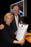 Amsterdam 12 april 2011
Presentatie Space Expedition Curacao door Michiel Mol Ben Droste Harry v Hulten en de astronaut ick Searfoss. Vanaf 2014 kunne mensen vanaf Curacao de ruimte in. Martin Schroder
Peter Smulders bv