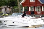 Nigtevecht 22 april 2011
Milika Peterzon en Jurgen Smit en hun hond op de boot op de Vecht.
Peter Smulders bv