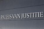 Den Haag 6 april 2011
Rechtzaak Constanza Breukhoven ivm inbraak bij haar vader. Haar Advocaat Erik Kerkhoven en veel pers was aanwezig bij het paleis van justitie.
Peter Smulders bv